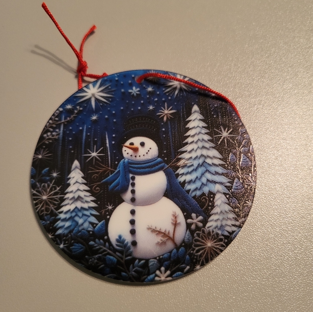 4-PIECE BUNDLE CHRISTMAS ORNAMENTS - Picture 3 of 5